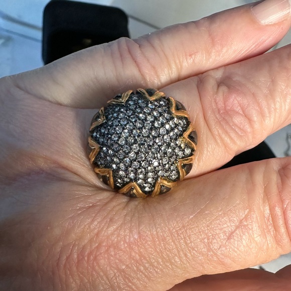 Sparkly Stella & Dot rhinestone sunflower ring - Picture 4 of 7